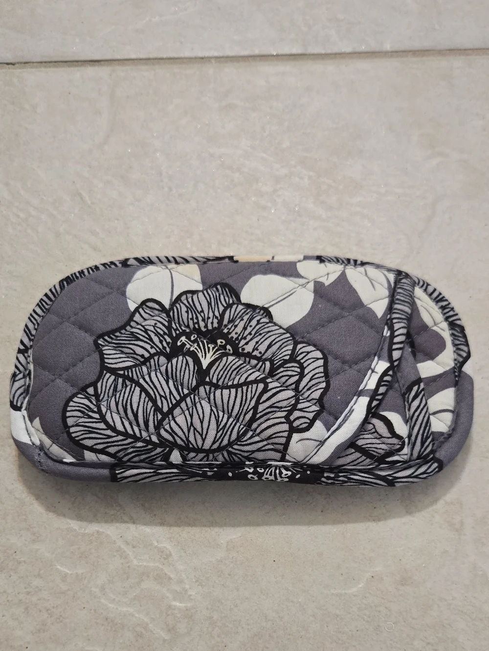 Vera Bradley Quilted Floral Eyewear Case - Gray Floral